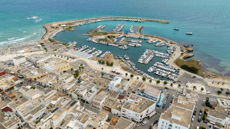 Servizi essenziali per turisti a Torre dell'Orso e San Foca